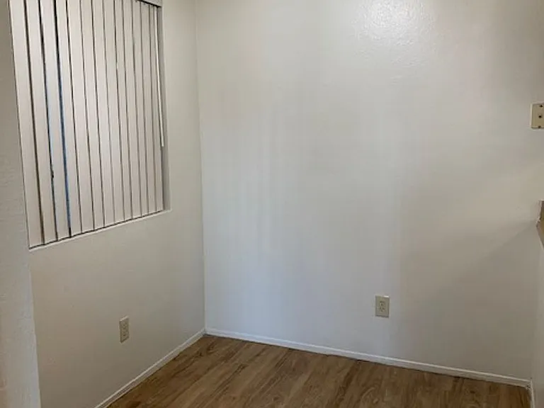 3900 El Potrero Ln #3 — Photo 5