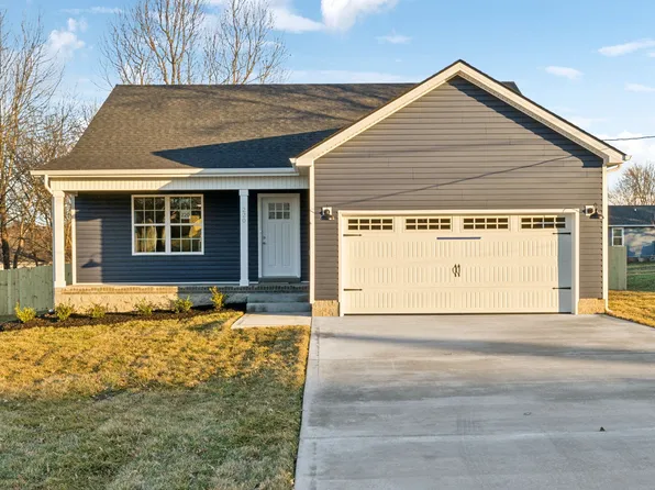 220 Golden Pond Ave, Oak Grove, KY 42262