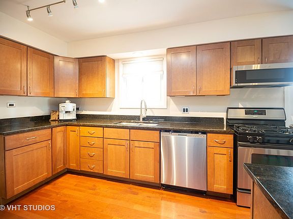 3rd image of 321 Pinehurst Dr