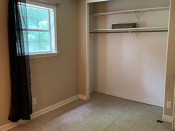4th image of 701 Woodland Ave #701