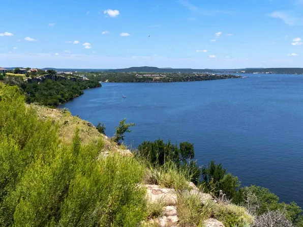 380 Clubhouse Dr, Graford, TX 76449