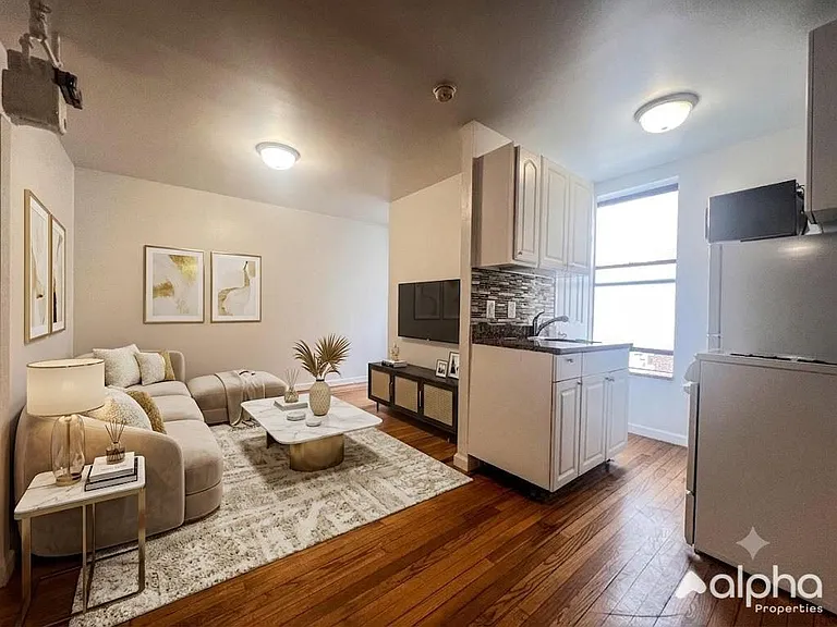 332 E 95th St #20A — Photo 1