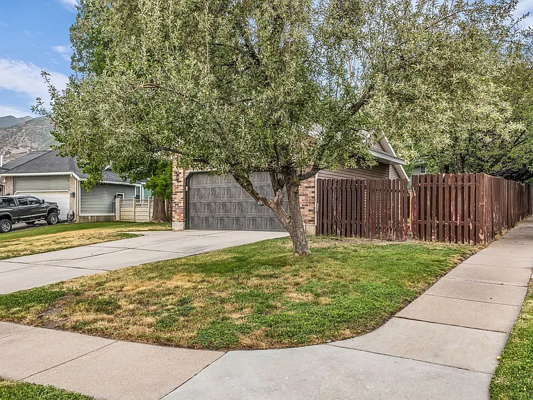 879 Rice Cir — Photo 26