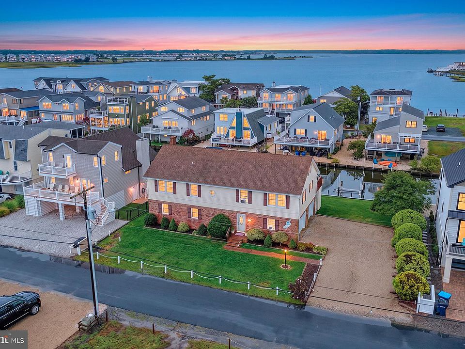 1st image of 47 Bayside Dr