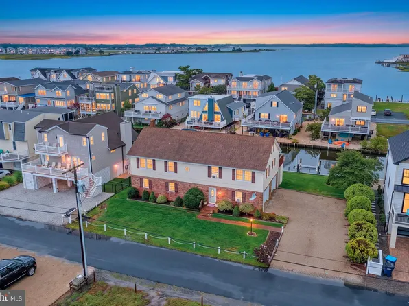 47 Bayside Dr, Fenwick Island, DE 19944