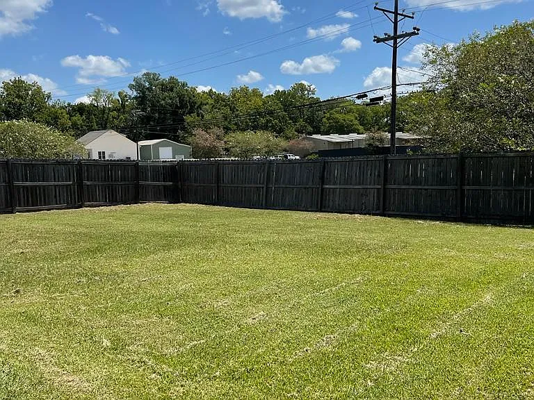 10037 Sandhill Ct — Photo 23