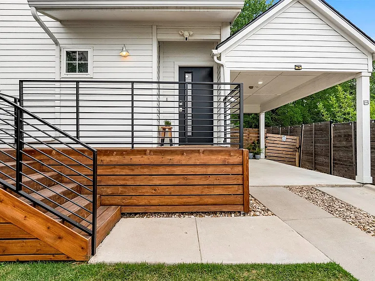 1213 Eleanor St #B — Photo 4