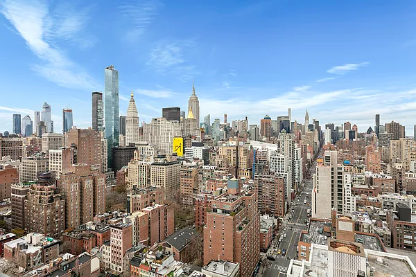 Sold by Douglas Elliman | media 23