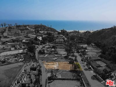 582 Radcliffe Ave, Pacific Palisades, CA, 90272
