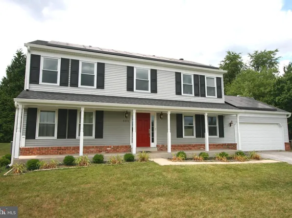 302 Westridge Dr, Mount Airy, MD 21771