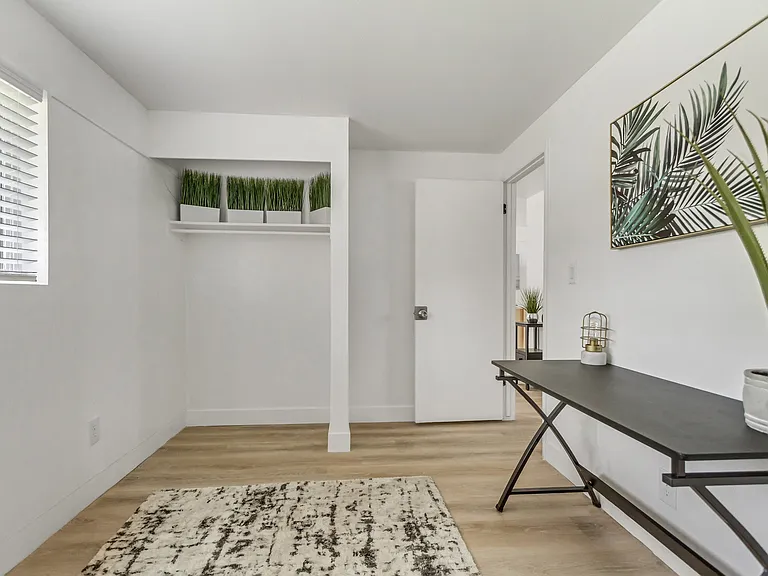 21P Bedroom 2 21P Bedroom 2