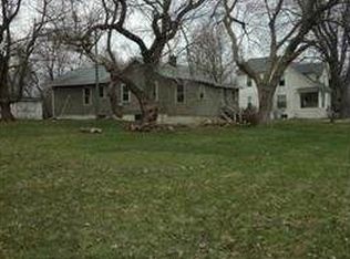 501 Lakeville Rd, Oxford, MI 48371