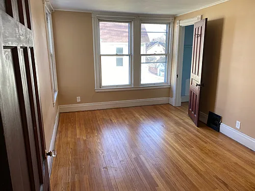 12 Davis Ave Photo 1