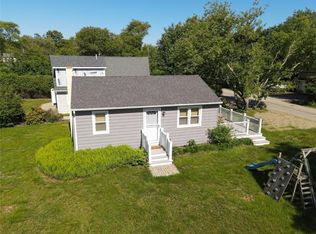 67 Twin Peninsula Ave, South Kingstown, RI 02879