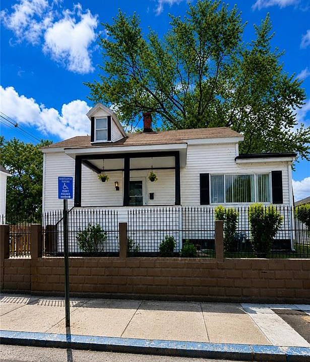 1st image of 166 Gallup St
