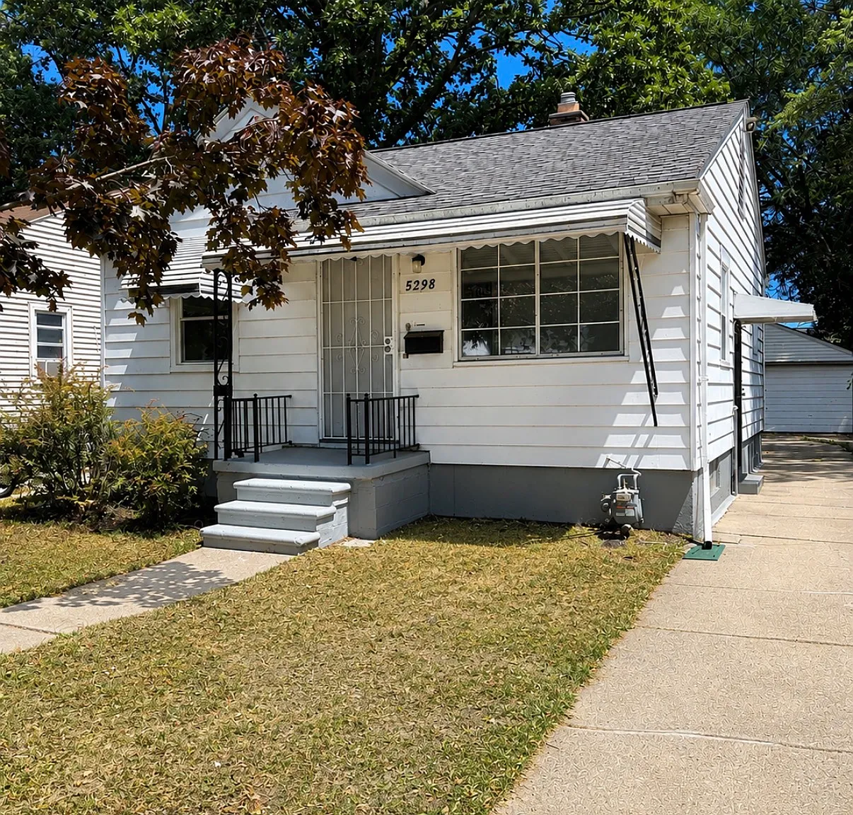 5298 Neff Ave — Photo 1