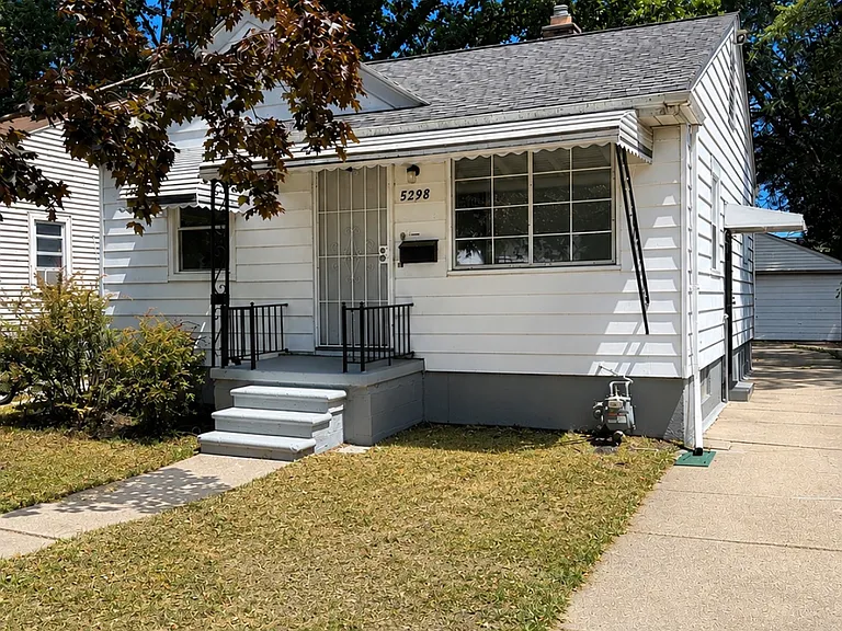 5298 Neff Ave — Photo 1