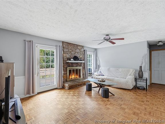 2nd image of 2337 Rolling Hill Rd