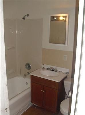 5th image of 3672 Washington St APT 1N