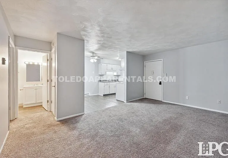 6018 Secor Rd #21 — Photo 2