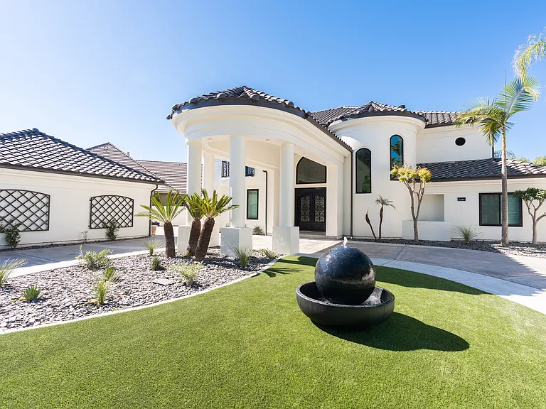 2589 W Lake Van Ness Cir — Photo 3
