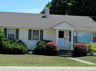 44 Nausauket Rd, Warwick, RI 02886