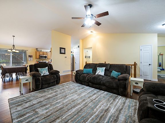 3rd image of 7936 Blacklick View Dr
