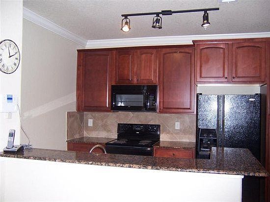 BP3C115CP-kitchen-area