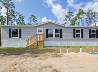 420 Hickory Bluff Cir, Southport, FL 32409