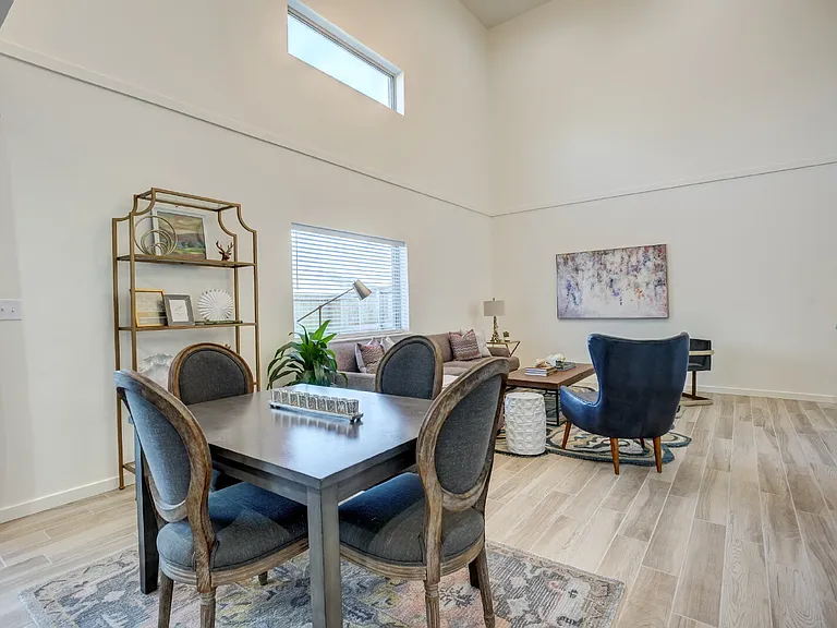 310 Homestead Ave #2 — Photo 15