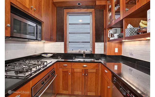 Sold by Douglas Elliman | media 12