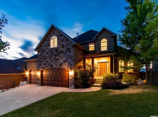 267 E Red Leaf Dr, Draper, UT 84020