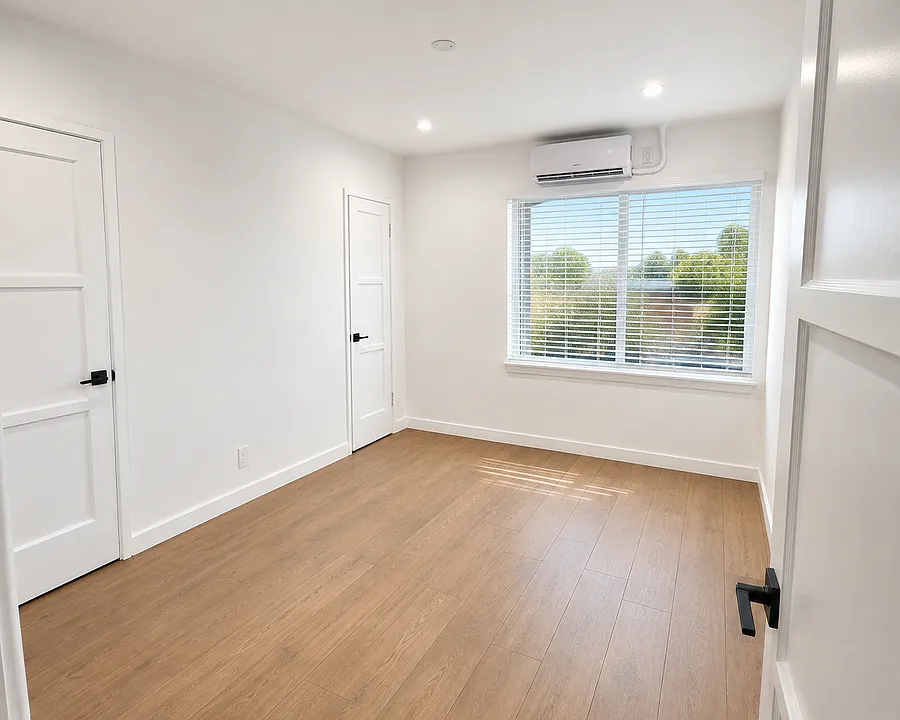 805 W Glenoaks Blvd #807