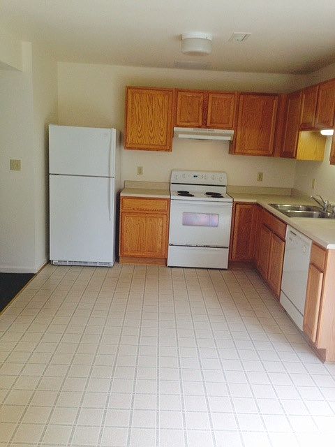 1st image of 18 Krystal Ct