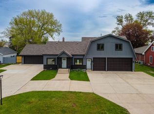 10321 S 73rd Ct, Palos Hills, IL 60465