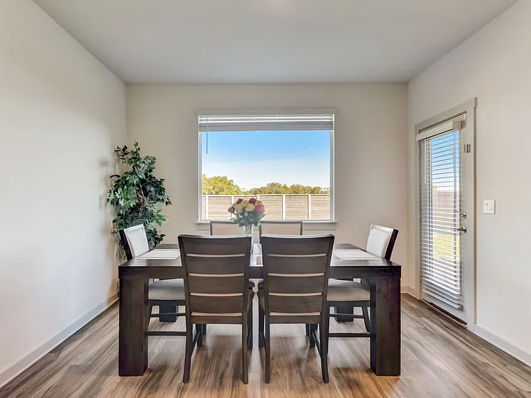 109 Cupreata Ln — Photo 12