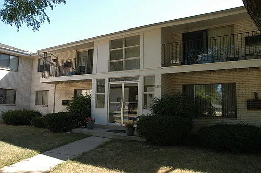 Garden Circle Apartments — Photo 7