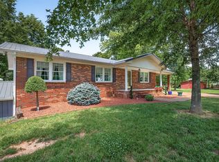 1956 Shady Grove Rd, Morrison, TN 37357