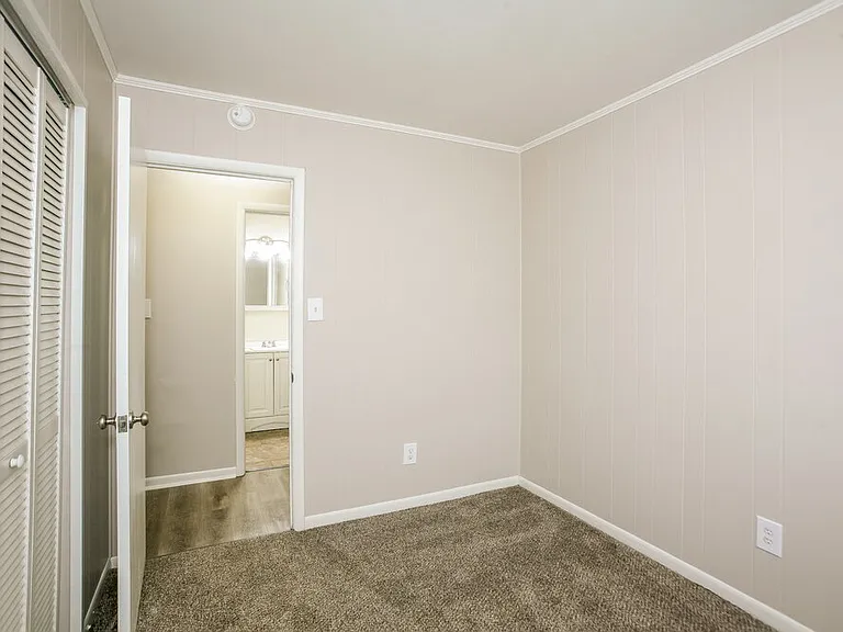 51 N Galeston Ave — Photo 14