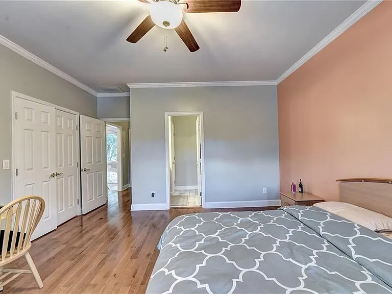 645 Falls Bay Ct — Photo 41