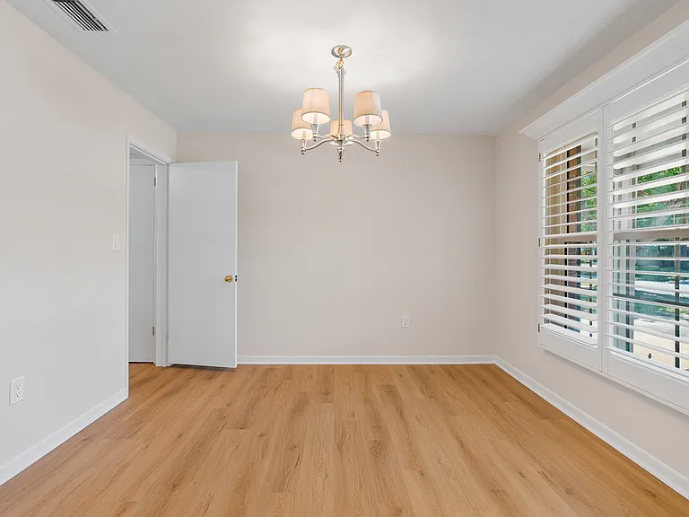 2236 Habersham Dr — Photo 10