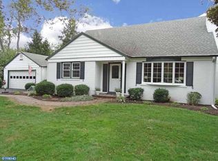 1188 W Valley Rd, Wayne, PA 19087