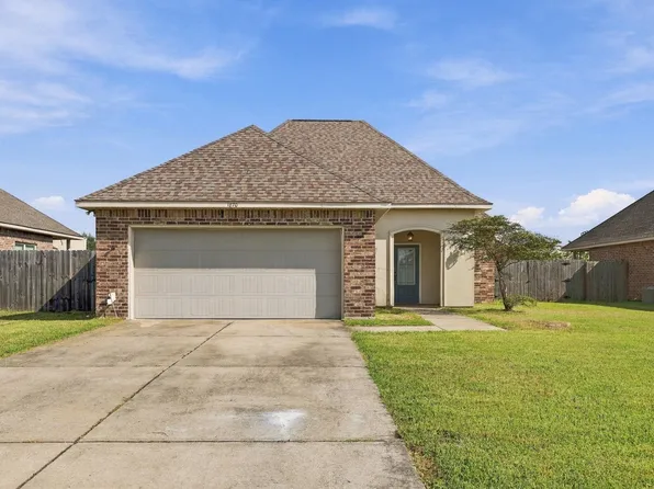 1870 Poeyfarre Dr, Lake Charles, LA 70611