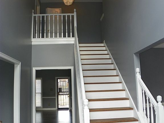 2nd image of 8992 Dewberry Ln