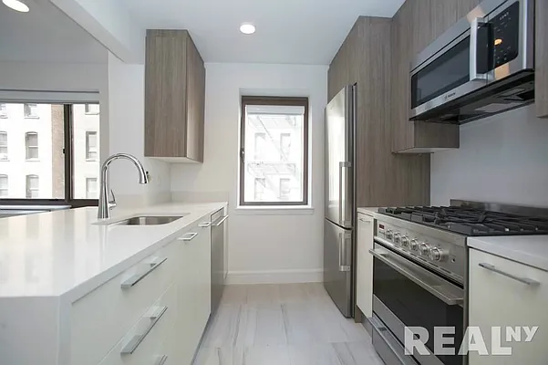 Rented by REAL New York | media 9
