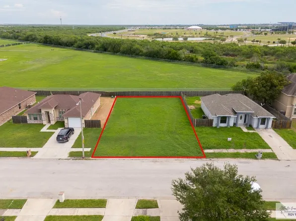 7030 Blue Spruce St, Brownsville, TX 78526