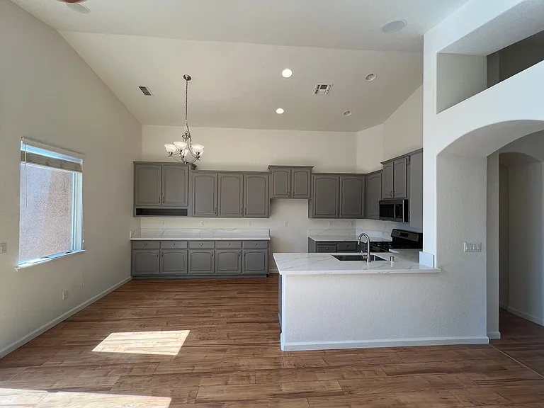 2249 Gallup Dr — Photo 6