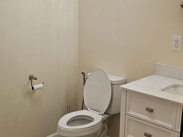 89 Shady Lane Cv E — Photo 24