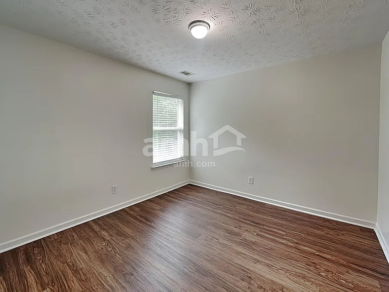 2641 Farmstead Ct — Photo 13