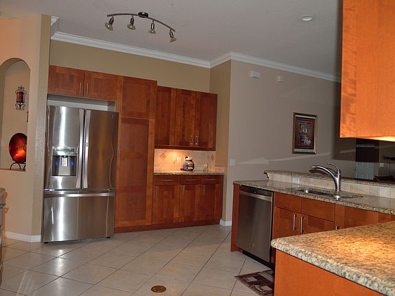 3rd image of 25320 Ironwedge Dr